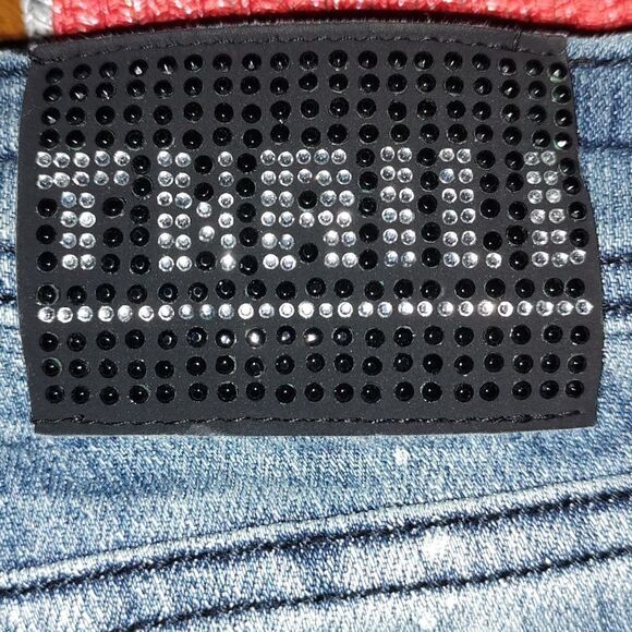 Thrill bleached cuffed jean capris  Sz 9 - Picture 5 of 7